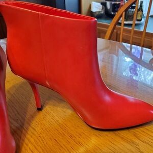 CHEERS to HOLIDAY FUN BOOTIES